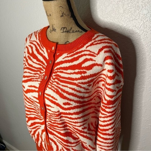 Halara Orange sz M Round Neck Button Front Animal Print Cardigan - Picture 3 of 12